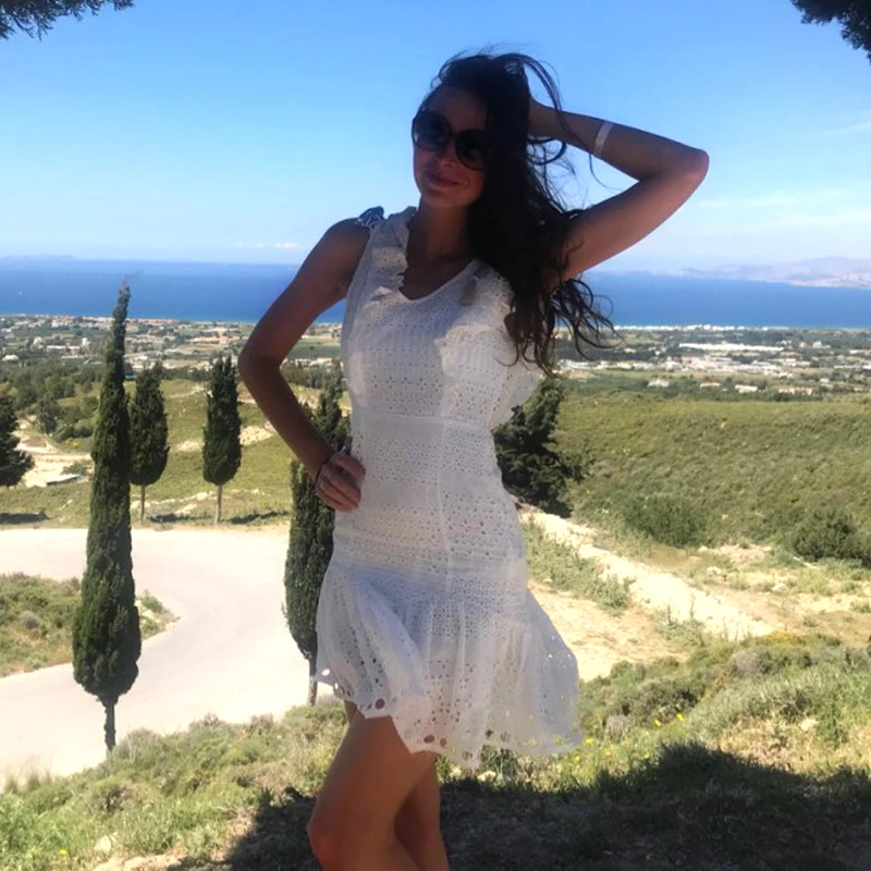 Женское летнее Мини Платье с V образным вырезом белое хлопковое платье рюшами и