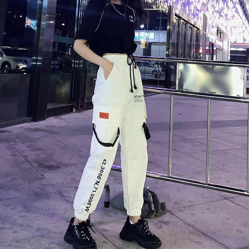 

Streetwear Cargo Pants Women Harajuku Loose Big Pockets Hearm Pants Women High Waist Pantalon Female korean Style Trousers