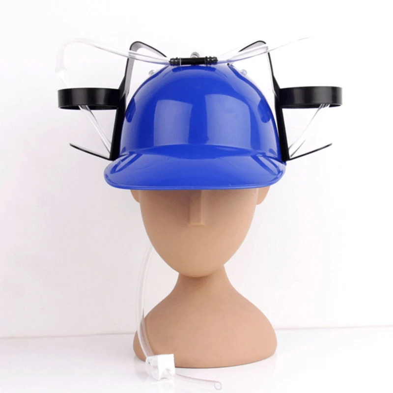 Питье пиво Кола Шахтерская шляпа ленивый шезлонг Соломенная шляпка день