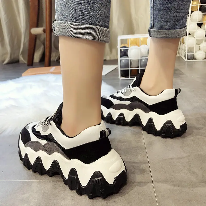 Женские кроссовки на массивном каблуке обувь платформе со шнуровкой женские с