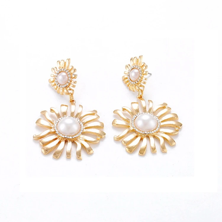 Корейские Новые жемчужные Кристальные серьги в форме подсолнечника золотые