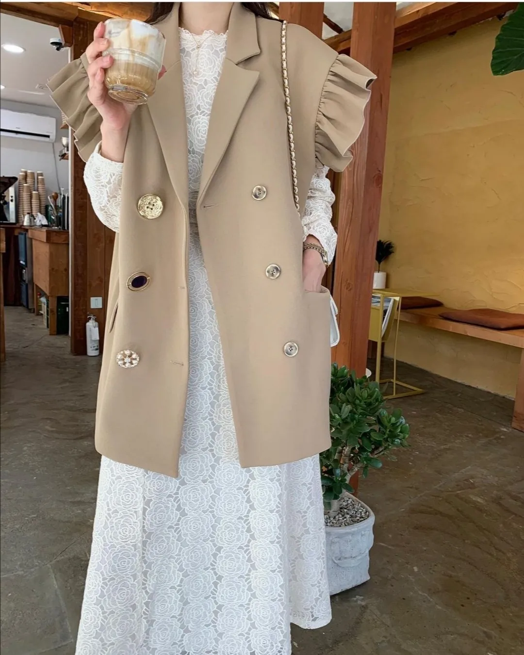 

Korean Style Women Blazers And Jackets Wild Flying Sleeve Vest With Fungus Design Ol Chaqueta Mujer Blazer Femme