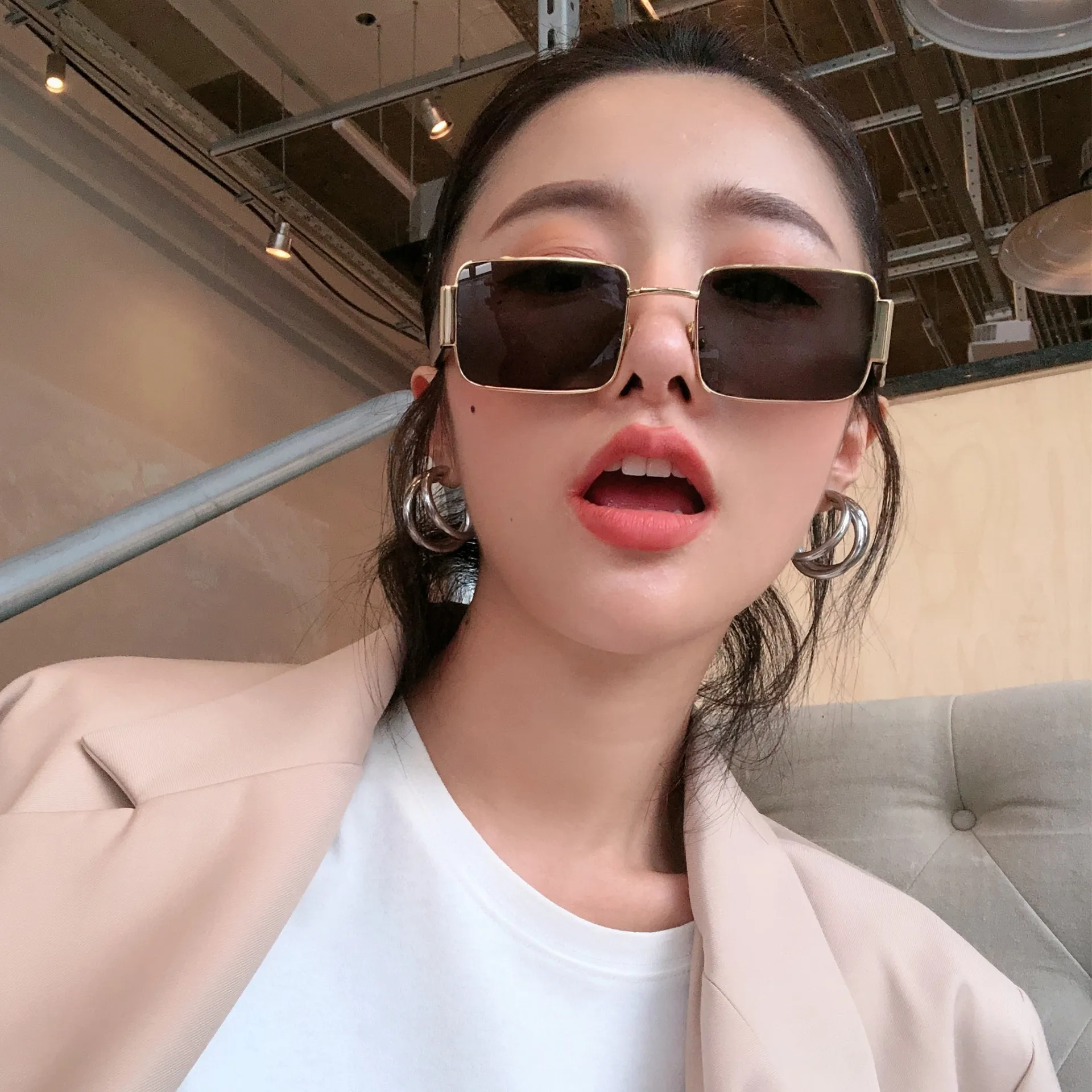 Женские квадратные солнцезащитные очки INS ретро-очки для похудения в европейском