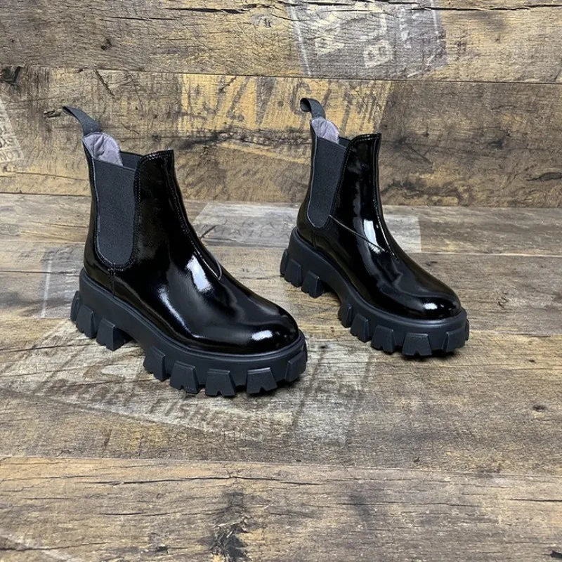 

Fashion Genuine Leather Shoes Women Thick Bottom Height Increasing Platform Black White Short Boots Autumn Female Chelsea Boots