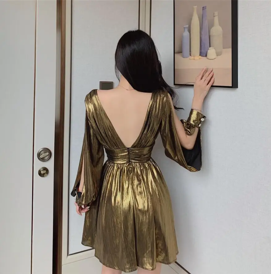 

Women Temperament Gold Big Swing Dress Sexy V-neck Low-cut Backless Dress female Party dress s558