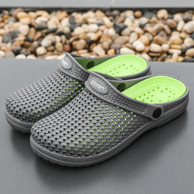 Summer Beach Slippers Men 2021 New Light Slipper Breathable Comfortable Men Home Slippers Outdoor Beach Slippers Summer Sandals