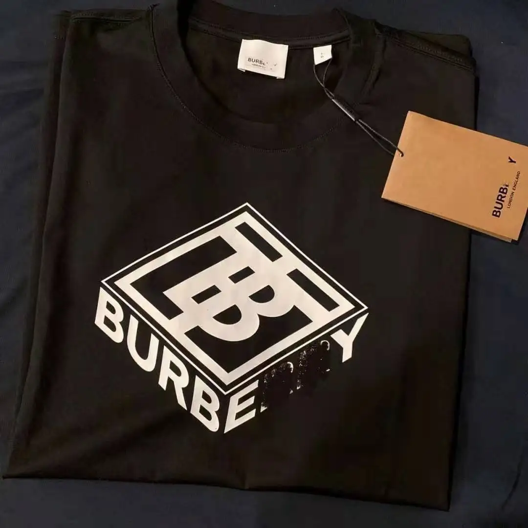 

2021 new short sleeve men and women with the same couple outfit fashion trend popular logo street