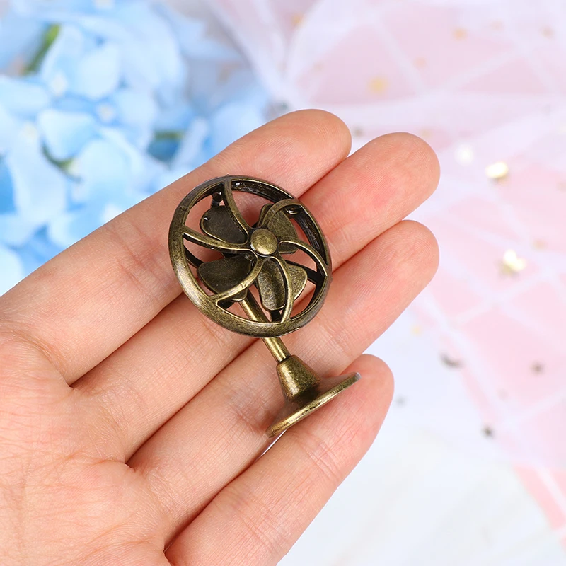 

1:12 Dollhouse Miniature Mini Alloy Fan Doll Accessories Furniture Toy Families Collectible Gift