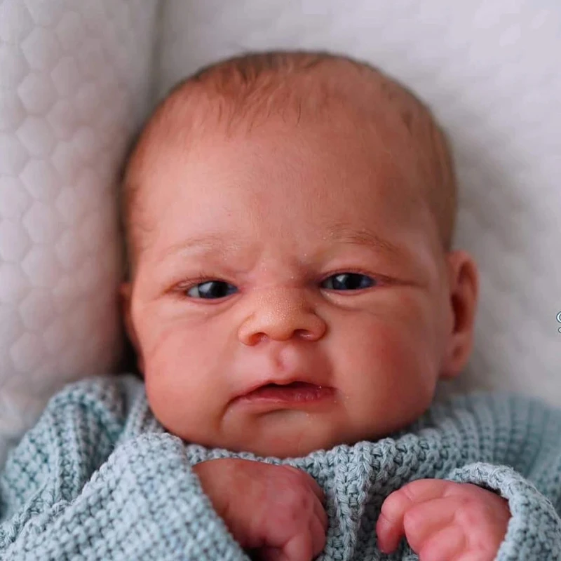 Комплект мягких и гибких кукол-Реборн реалистичные свежие цветные