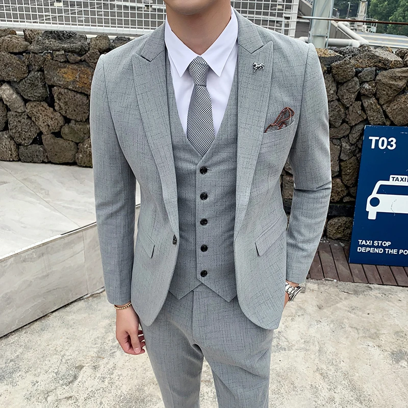 

2021 Spring and Autumn New Suits, High-quality Suits, Wedding Social Dresses, Three-piece Light Gray Fashion and Elegant Suits