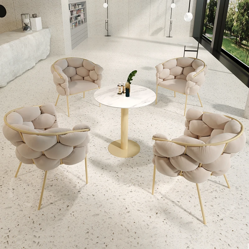 Набор для кафе, стола и стульев, приемный стол и стул в скандинавском стиле, офисный круглый стол для встреч, офисный футбольный набор из пят...