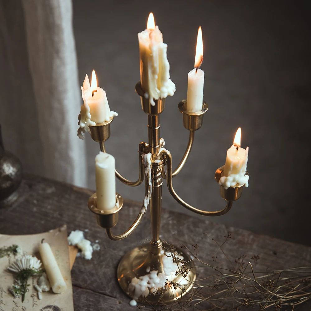 

Golden Designer Metal Candle Holder Wedding Nordic Candle Holders European Candele Decorative Decorative Portrait Holder ZP50ZT