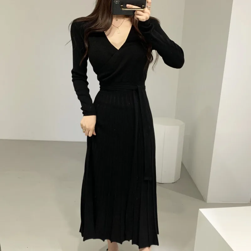 Платье SHENGPALAE женское весеннее модное однотонное с треугольным вырезом до