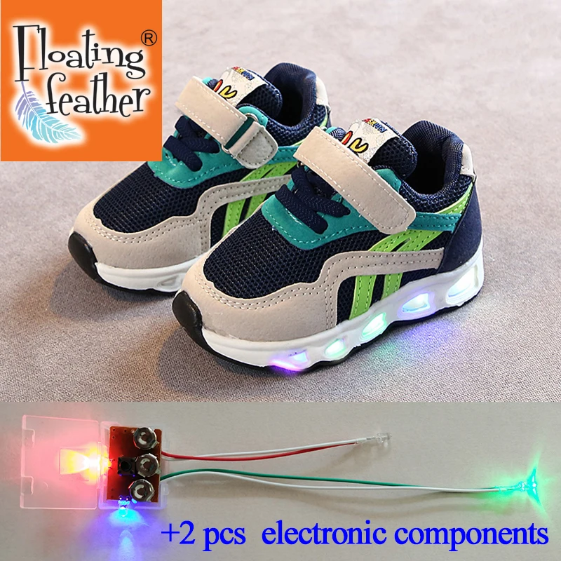 

Size 21-30 Children Led Shoes Baby Boys Girls Lighted Shoes with Luminous Sole for Kids Glowing Sneakers with 2 pcs Spare Lights
