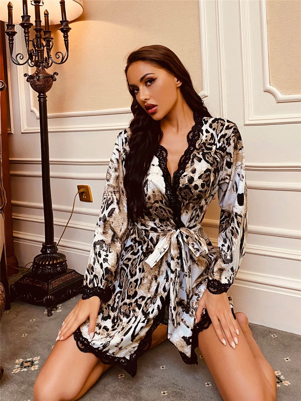 

Sexy Bathrobe Allover Print Lace Trimed Belted Night Robe Leopard Nightwear Cozy Bridesmaid Robe Wedding Party Nightdress