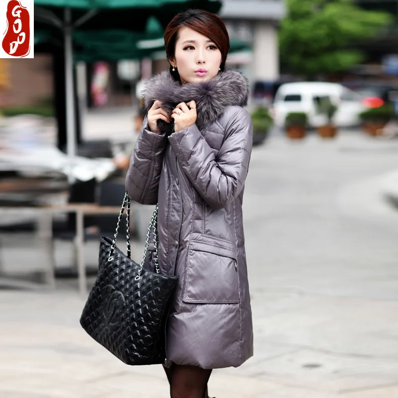 

Женское зимнее пальто, модная женская куртка на утином пуху 90% и большое меховое пальто с капюшоном 2021, корейское плотное теплое длинное пал...
