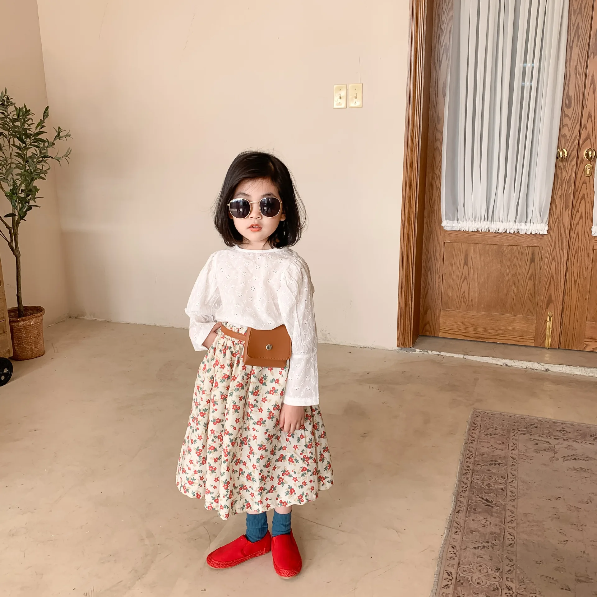 

Girls White Lace Long-sleeved T-shirt 2021 Spring Children's Thin Cotton Top Girl Shirt Kids Tops Children Clothes