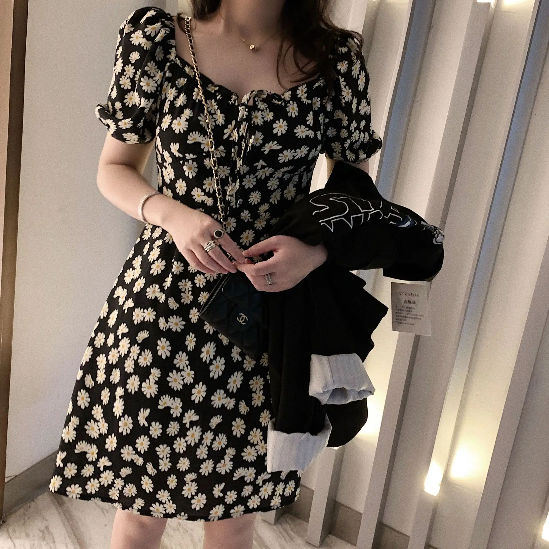 Женская футболка с V образным вырезом и коротким рукавом|Женские платья| |