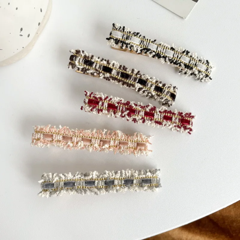

Autumn and winter sweet little fragrance wind thick flower bangs hairpin side clip back head bb clip girl headdress