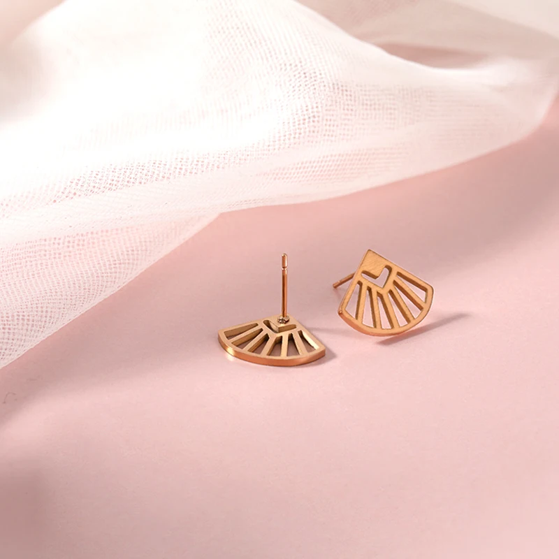 Модные оригинальные полые серьги в виде веера для женщин серебристые золотые