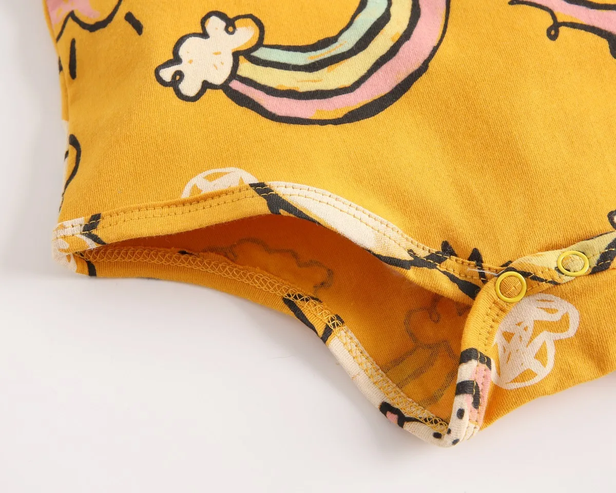 

Cute Allover Cartoon Print Baby Romper Short Sleeve Baby Bodysuit for Newborn and Baby