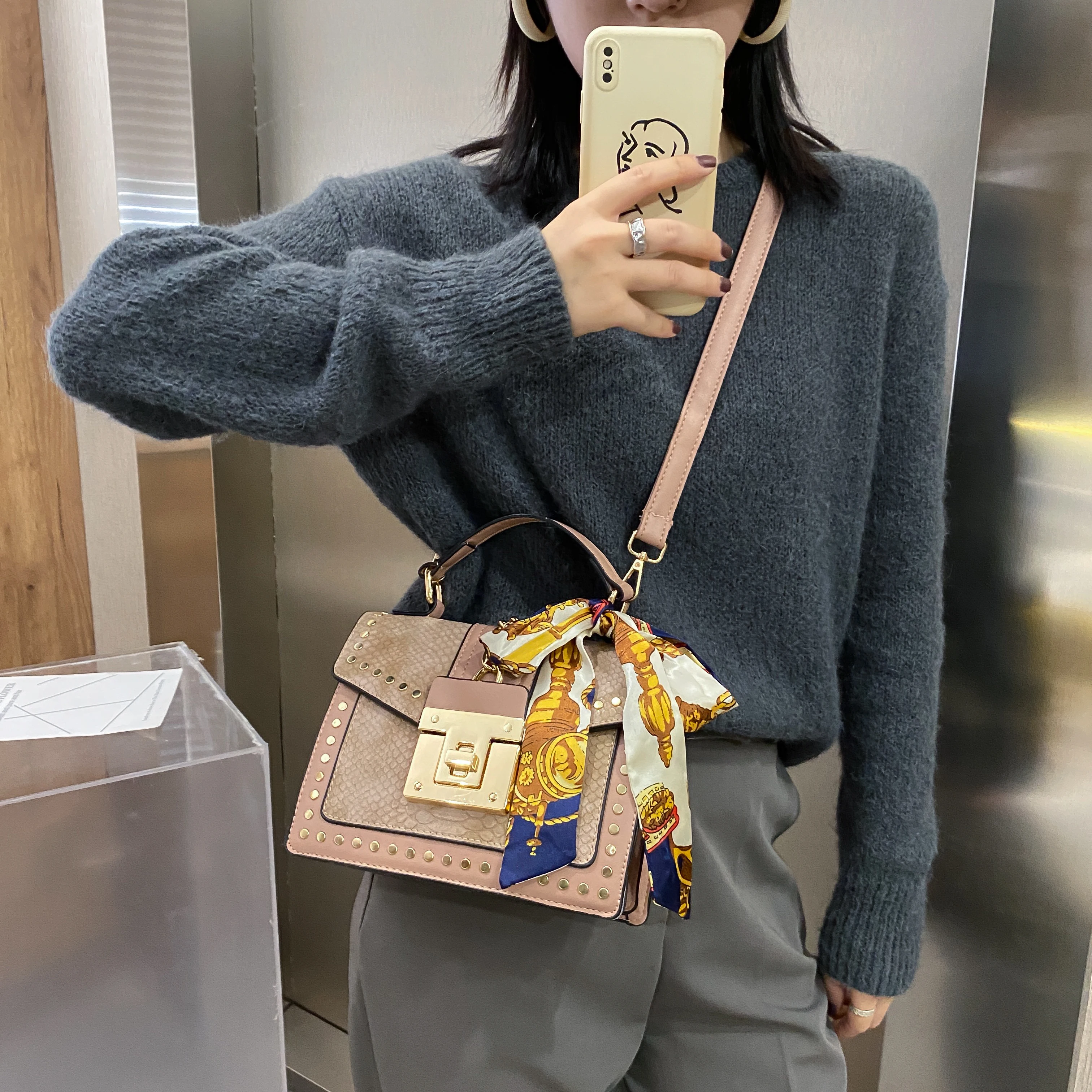 european fashion female square bag 2022 new quality pu leather womens designer handbag rivet lock chain shoulder messenger bags free global shipping