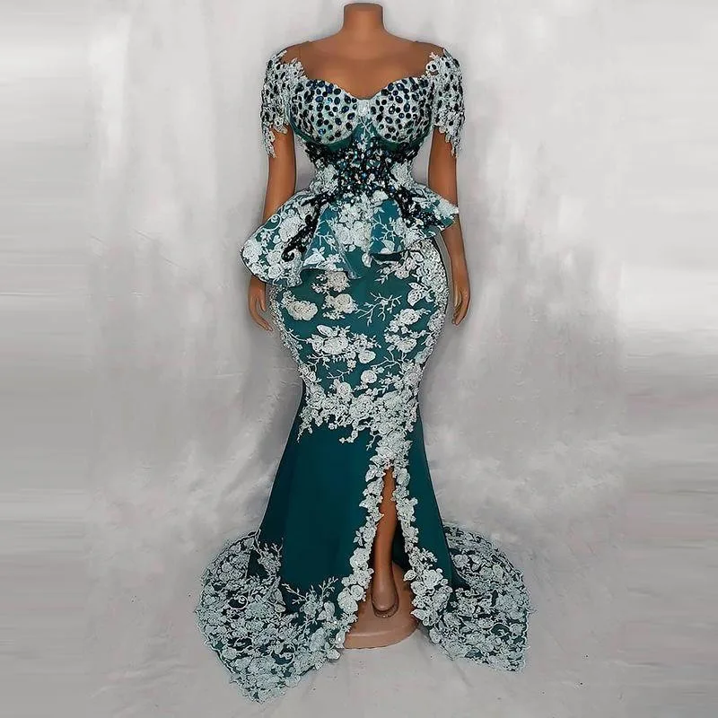 

Major Beading Mermaid Prom Dresses Sheer Neckline Aso Ebi Evening Gowns Peplum Lace Applques Side Split Gowns robe de soiree