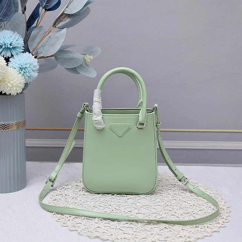 

New High end luxury Mini cute Tote Handbag New Fashion bright cortex messenger bag shoulder strap detachable belt box quick deli