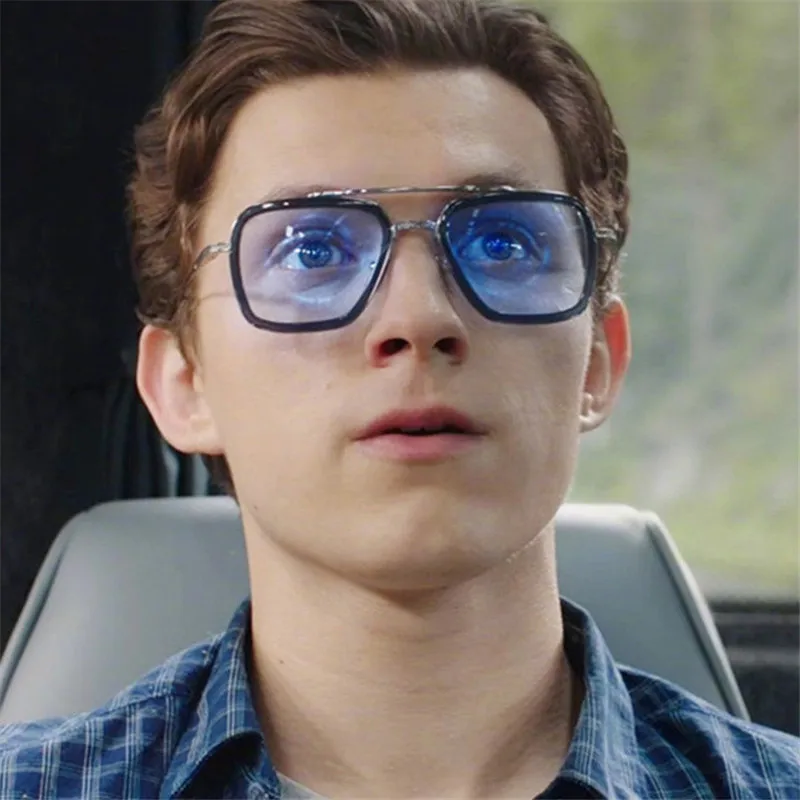 Железный человек Робер Дауни Jr очки человека-паука Человека-паука такого же