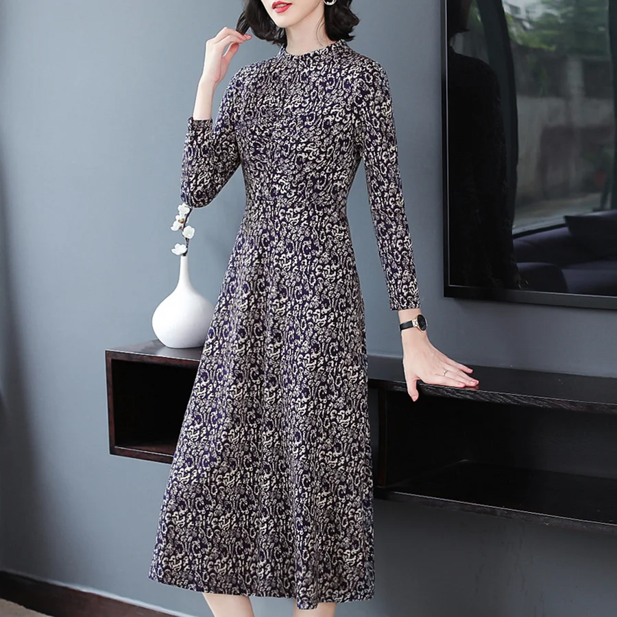 Женское винтажное красное платье миди с принтом осенне зимнее большого размера