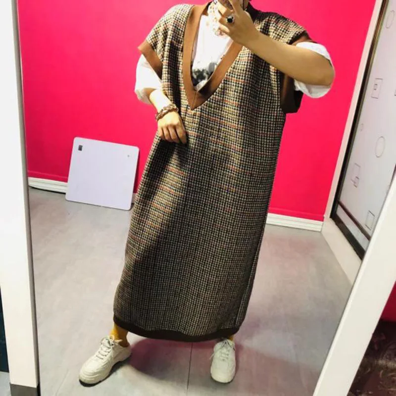 

Pattern Women Plaid Big Size Long Woolen Dress New V-Neck Sleeveless Loose Fit Fashion Tide Spring Autumn 2021 1DD3311
