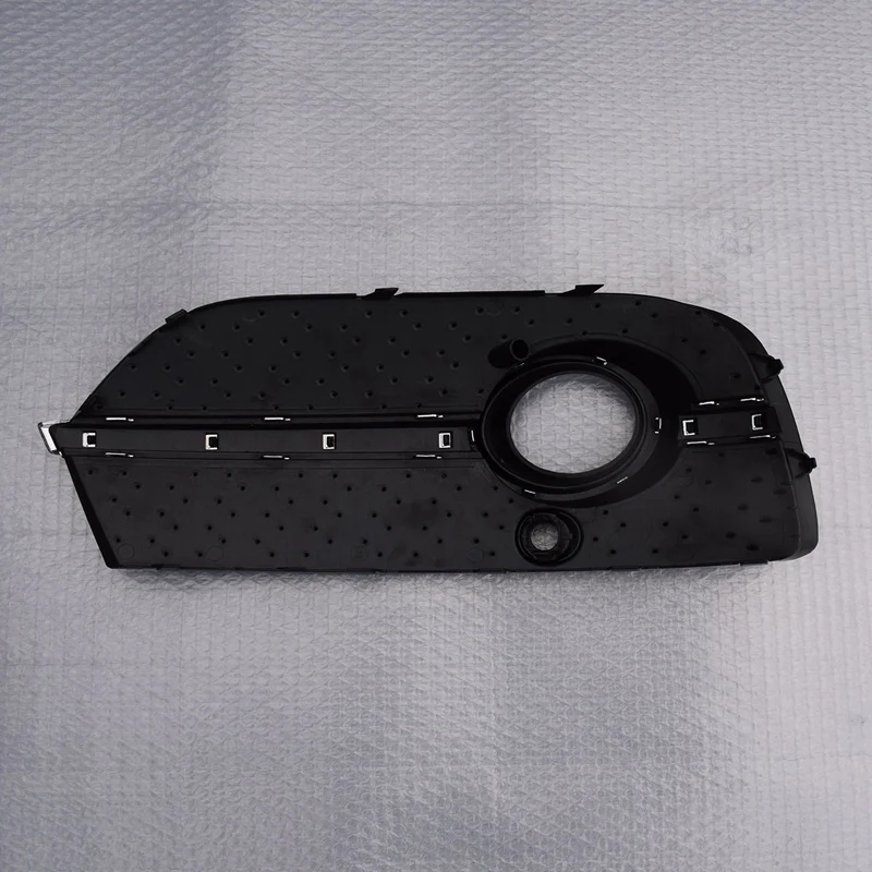 

Car Bright Black Front Bumper Fog Lamp Grille Front Honeycomb Grille Suitable for - Q3 2013-2015