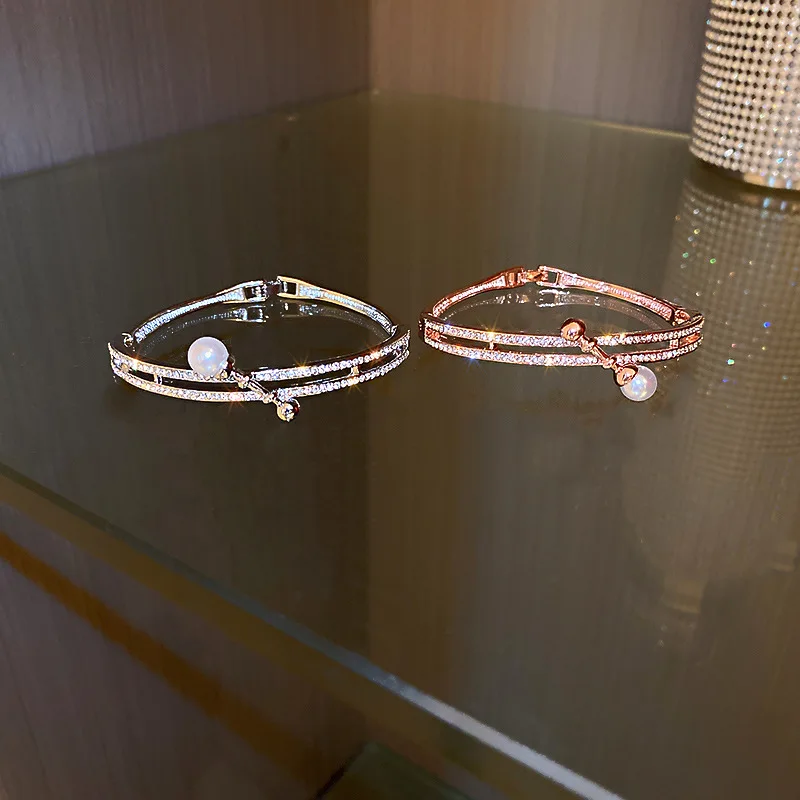 

Origin Summer Unique Design Metal Circle Imitation Pearl Charm Bangles for Women Shining Rhinestone Double-Layer Bangles Jewelry