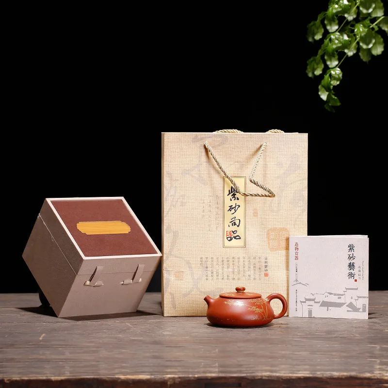 

Dahongpao flat ladle pot hand painted gold purple clay pot Daquan teapot Taotao