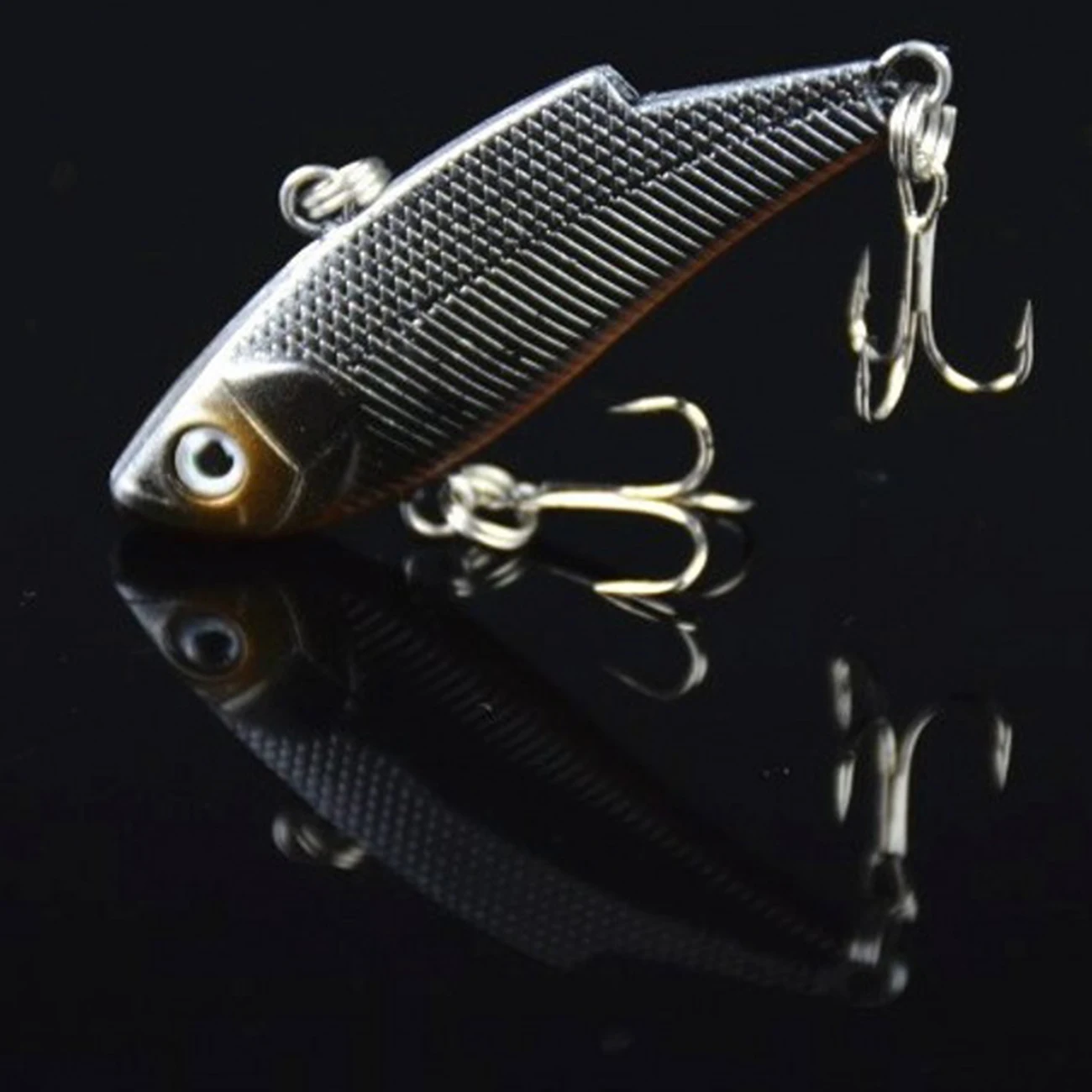 

Brand New 1Pcs Winter Ice Fishing Vibration Hard Lure 5.5cm 9.5g Sinking Wobbler Artificial Plastic Bait With