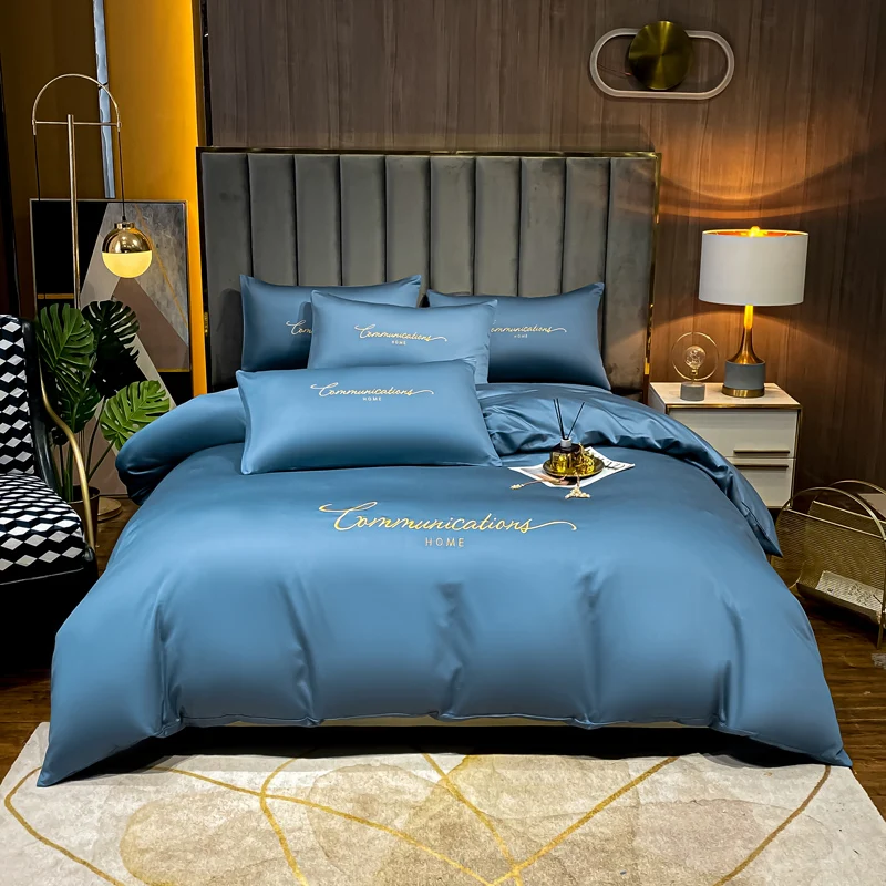 

Роскошный атласный комплект постельного белья с вышивкой, простой комплект пододеяльников для всей семьи, Королевский размер 220x240, постель...
