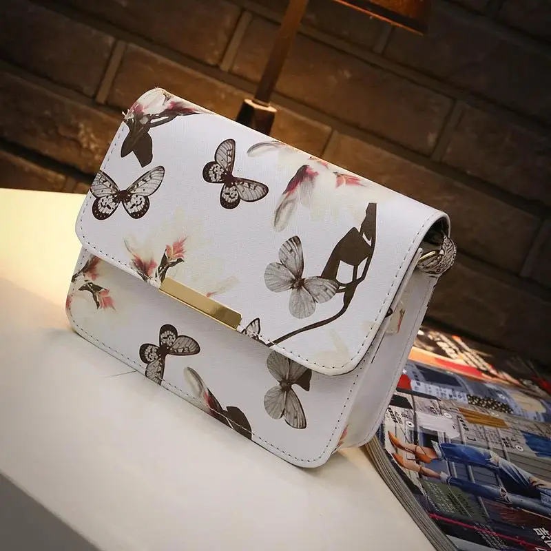 

Women Floral Leather Shoulder Bag Satchel Handbag Retro Messenger Bag Famous Designer Clutch Shoulder Bags Bolsa Bag Black White