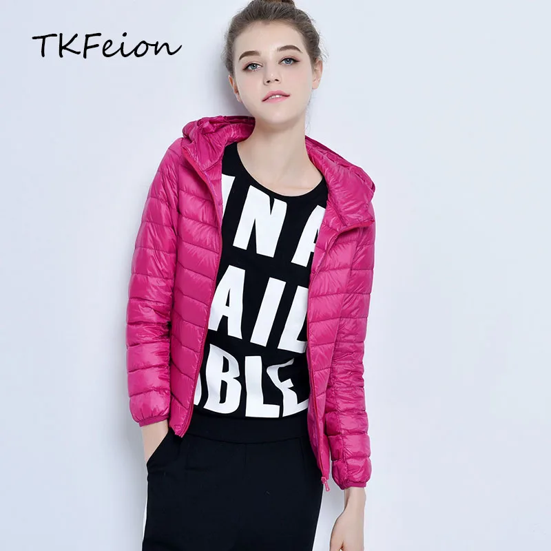 Осенне зимние женские короткие пальто Бомберы легкие тонкие стильные 2019 новые