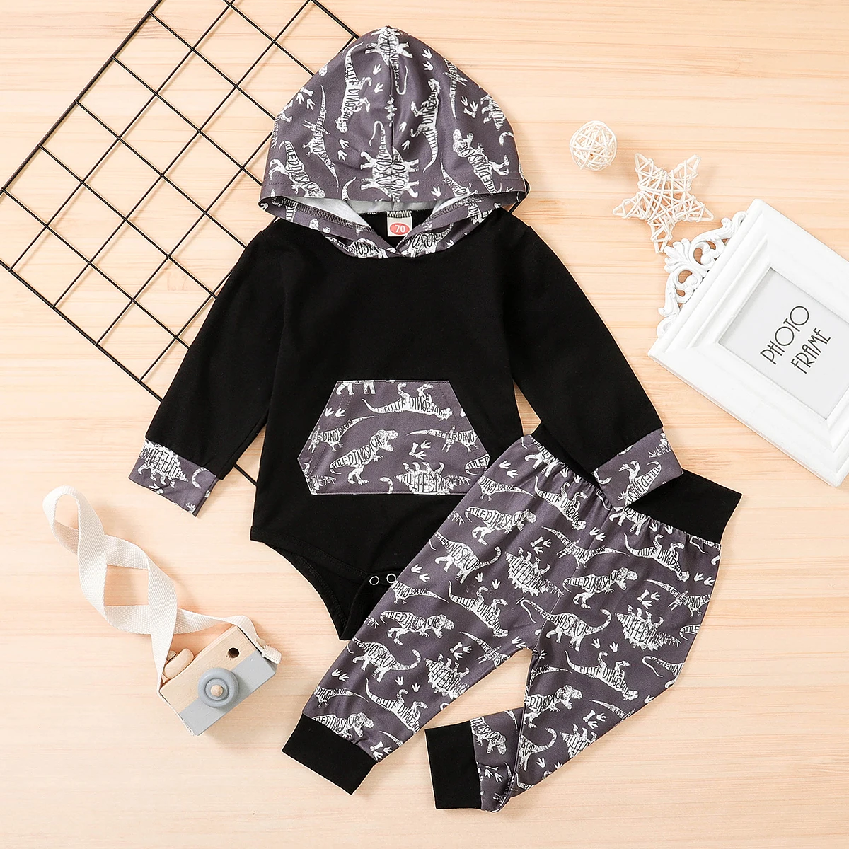 

Одежда для новорожденных, мальчиков, наряды для малышей, пуловер с принтом динозавра, комбинезон с капюшоном и брюки, Одежда для младенцев, д...