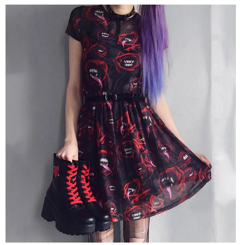 Женское черное готическое платье летнее сексуальное с открытыми плечами