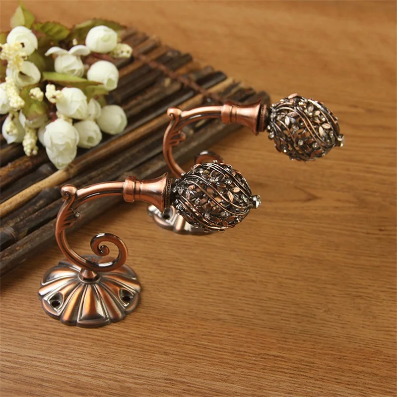 Европейский ретро золотой ажурный цветочный занавес с ушками настенный