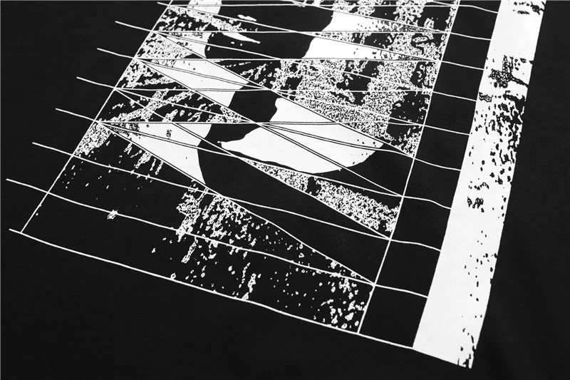 

2021 Summer Fashion Abstract Double-sided Printing Loose Round Neck Casual Couple Short-sleeved T-shirt 3M Reflective Geometry