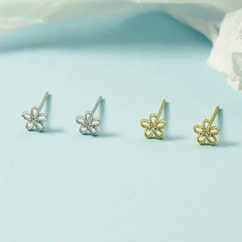 

Korean Fashion Women Silver Plated Hollow Out Flower Stud Earrings for Women Body Penetration Earrings Daily Wear Party Jewelry