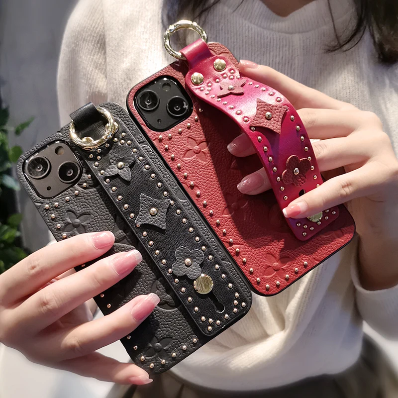 

Wrist Strap Stand Holder Soft TPU Case for IPhone 13 12 11 Pro Max 13 Por 11 12 Pro Luxury Wristband Holder Soft Phone Cases