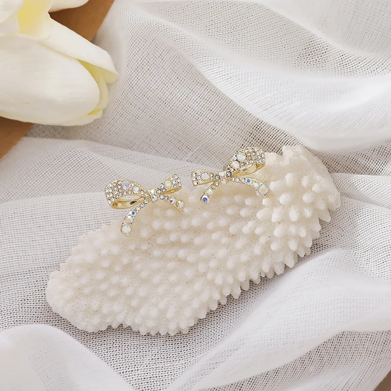 

2020 New Arrival Trendy Cute Colorful Bow Crystal Stud Earrings For Women Girl Shiny Crystal Fashion Jewelry