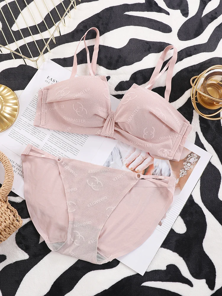 1/2 чашки маленькая грудь крупным планом для девушек сексуальный анти-отвисание