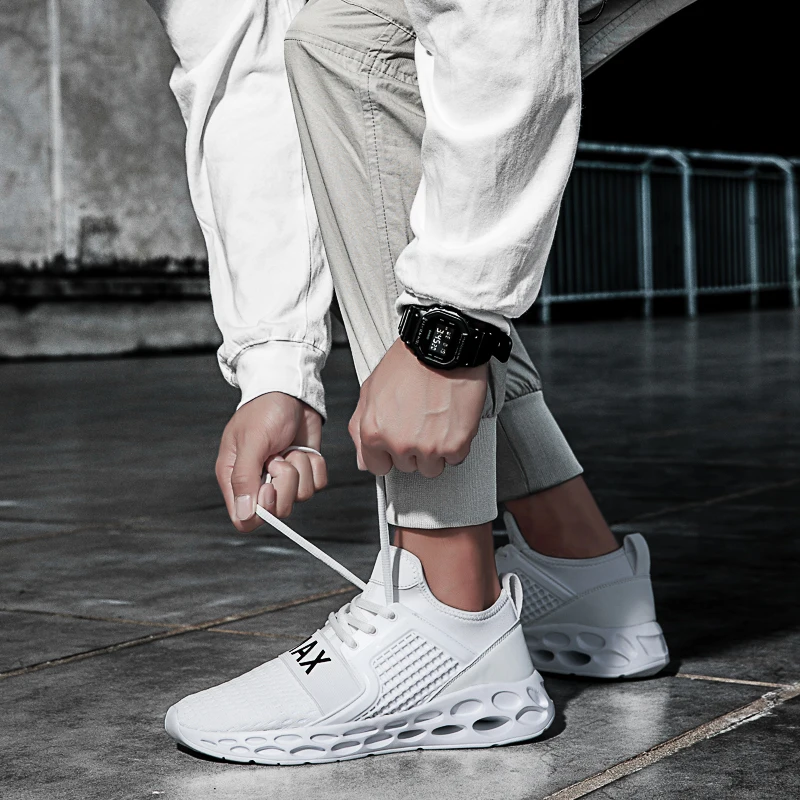 

Light Running Shoes 48 Fashion Breathable Outdoor Gym Jogging Mens Sports Shoes 47 Large Size Comfortable Casual Men's Sneakers