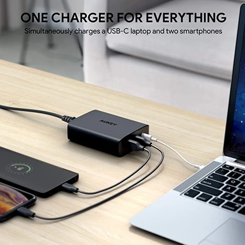 Зарядное устройство AUKEY сетевое с 3 USB-портами 74 5 Вт 46 PD 0 и 18 | Мобильные телефоны