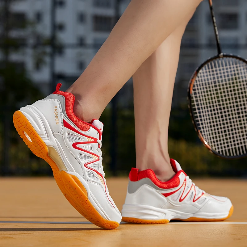 

2021 Summer New Men Badminton Shoes Light and Breathable Training Shoes Low-top Table Tennis Shoes Size 38-48 Outdoor Sneakers