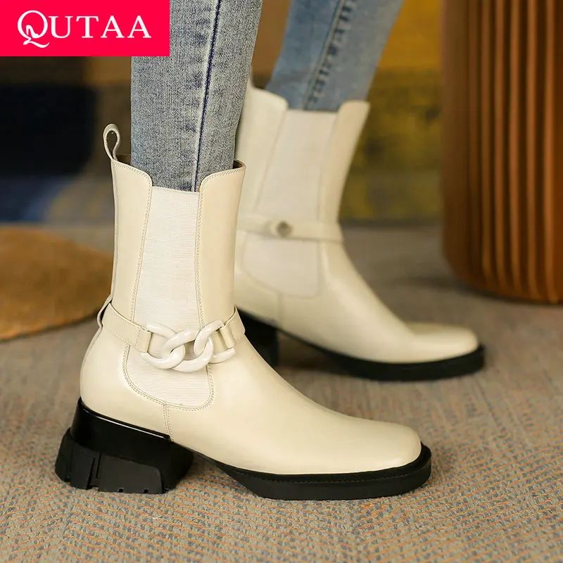 

QUTAA/2022 г. Модные ботинки до середины икры с круглым носком женские ботинки из коровьей кожи без шнуровки Осенняя зимняя женская обувь с кругл...